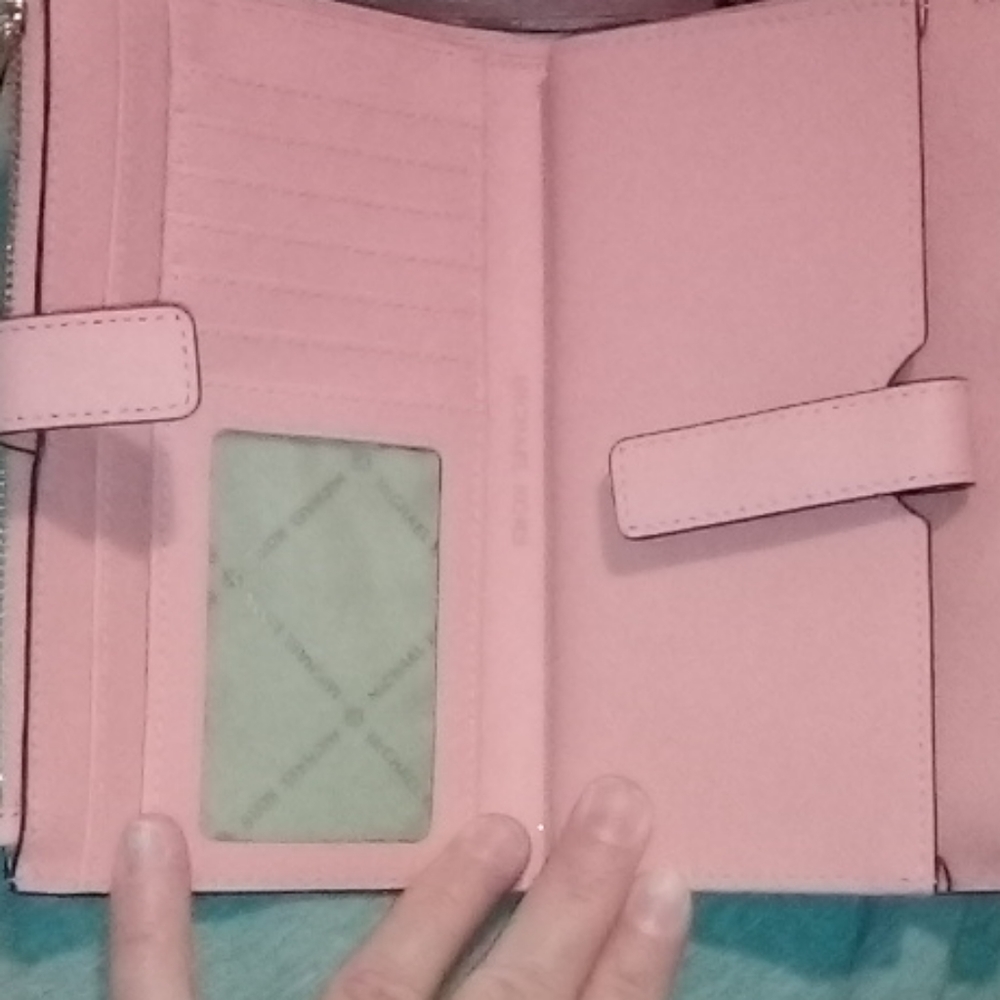 Wristlet - Picture 4 of 7
